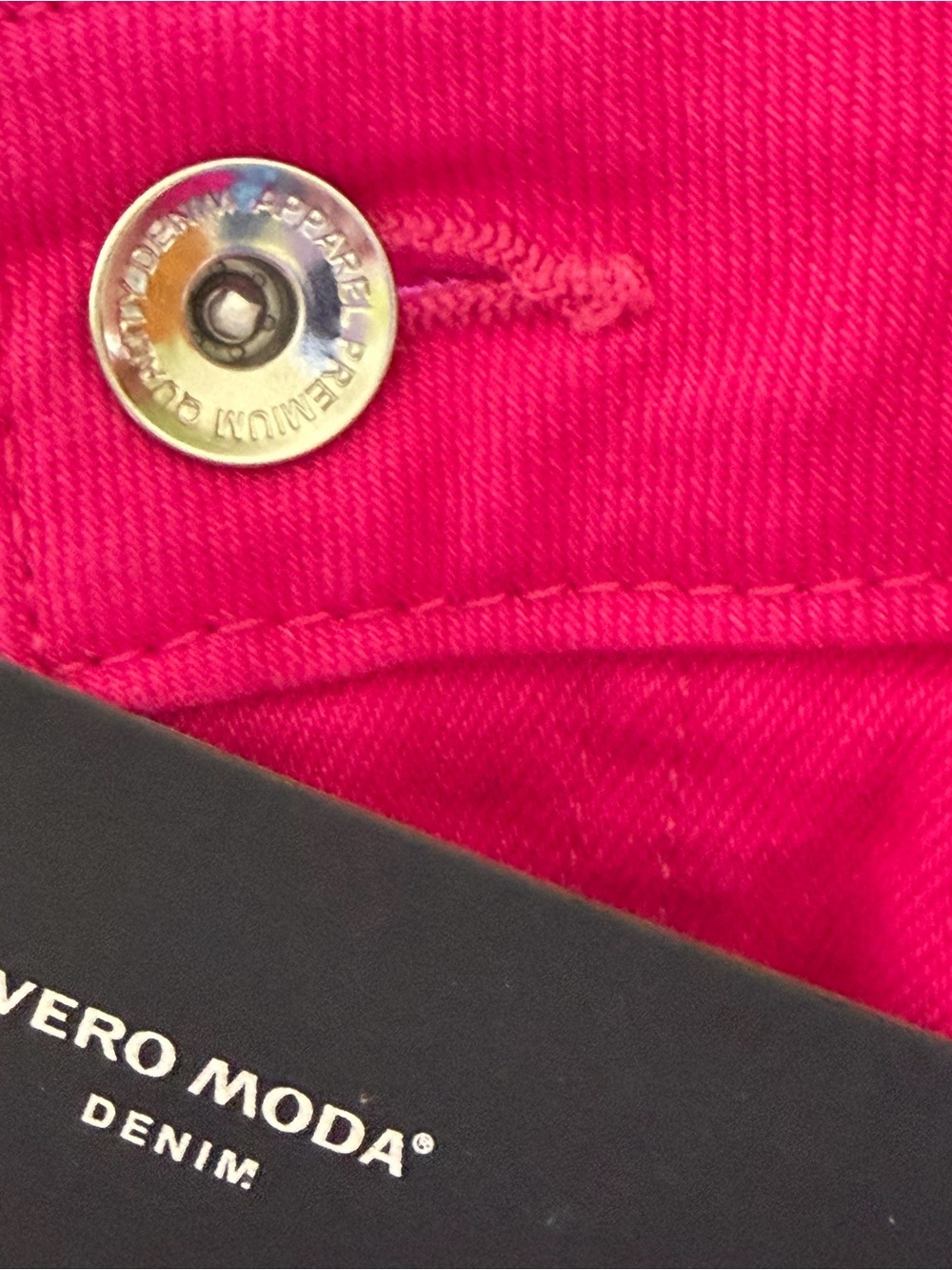 Vero Moda Brenda Hot Pink High Rise Straight Jeans NWT 27x32 - Picture 4 of 11